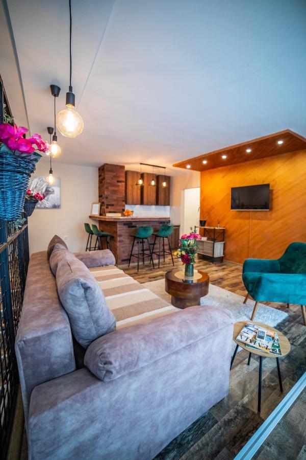 Apartment And Gym Nis